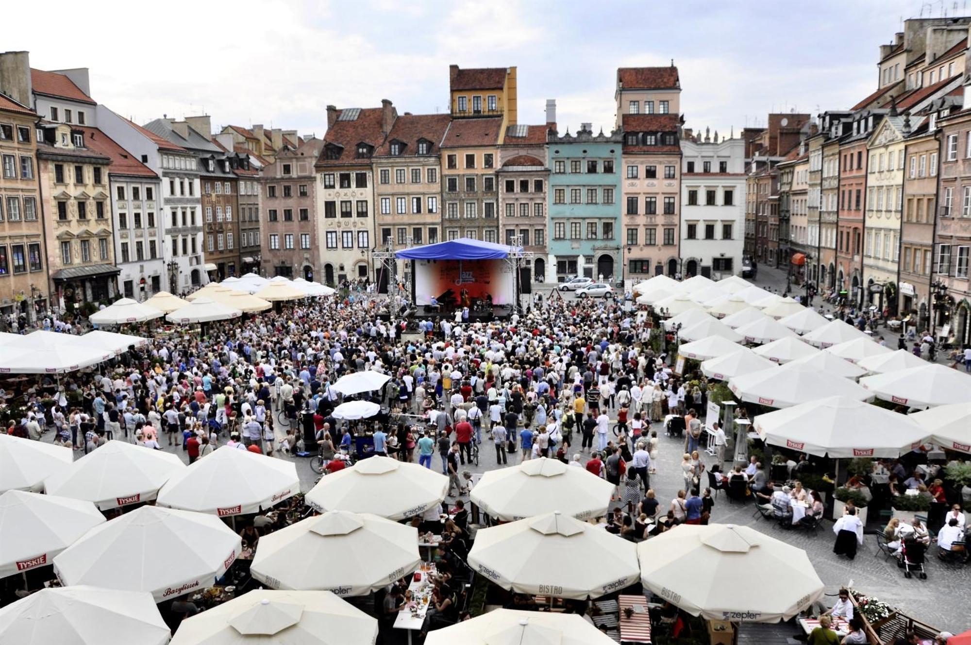 Hotel apartamentowy Mondrian Luxury & Market Square I 5*