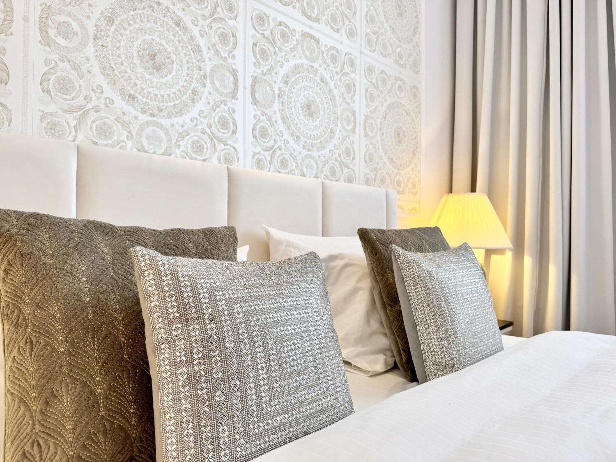 Hotel apartamentowy Mondrian Luxury & Market Square I
