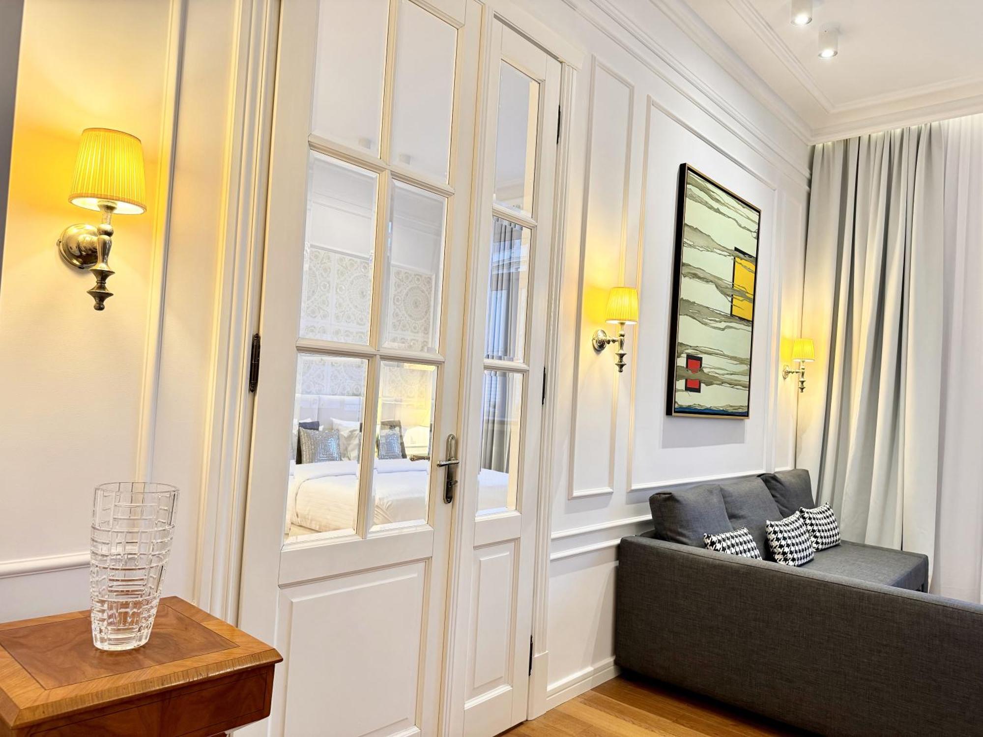 Mondrian Luxury & Market Square I Warszawa