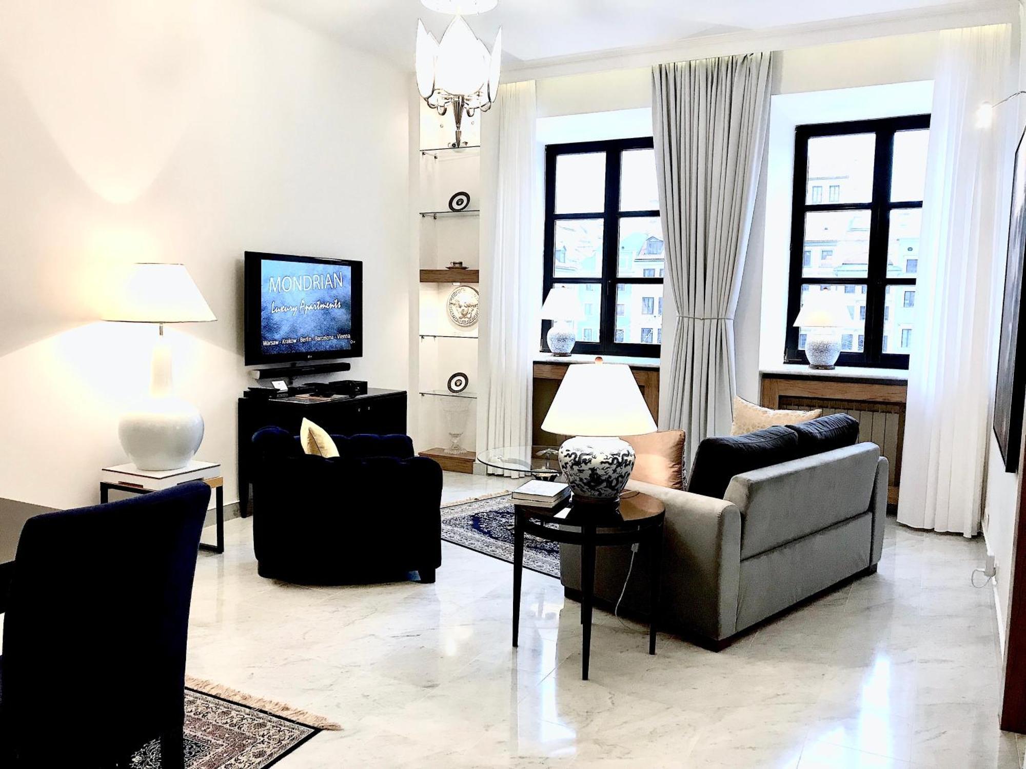 Mondrian Luxury & Market Square I 5* Warszawa